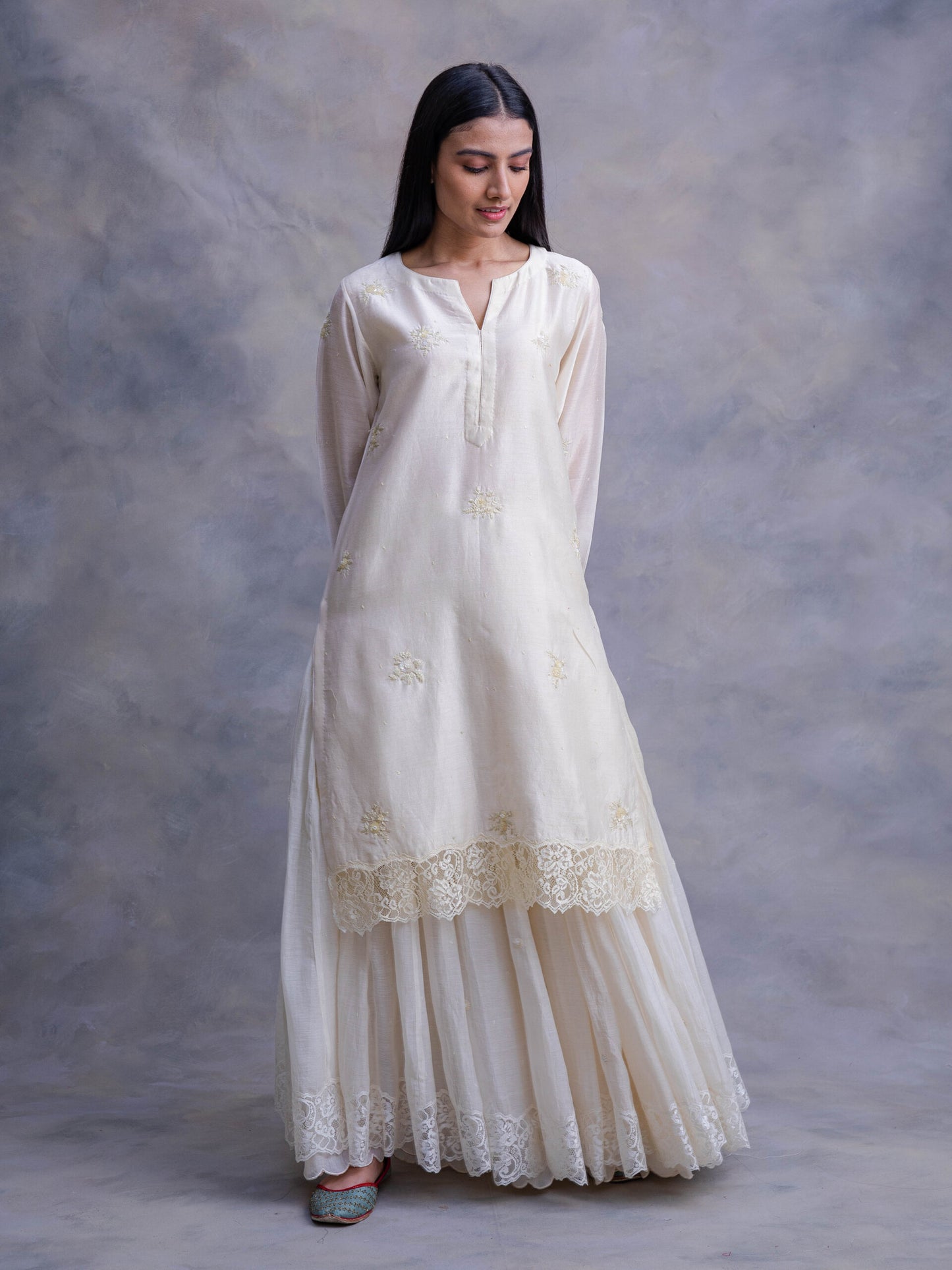 Bahaar-afshaaN