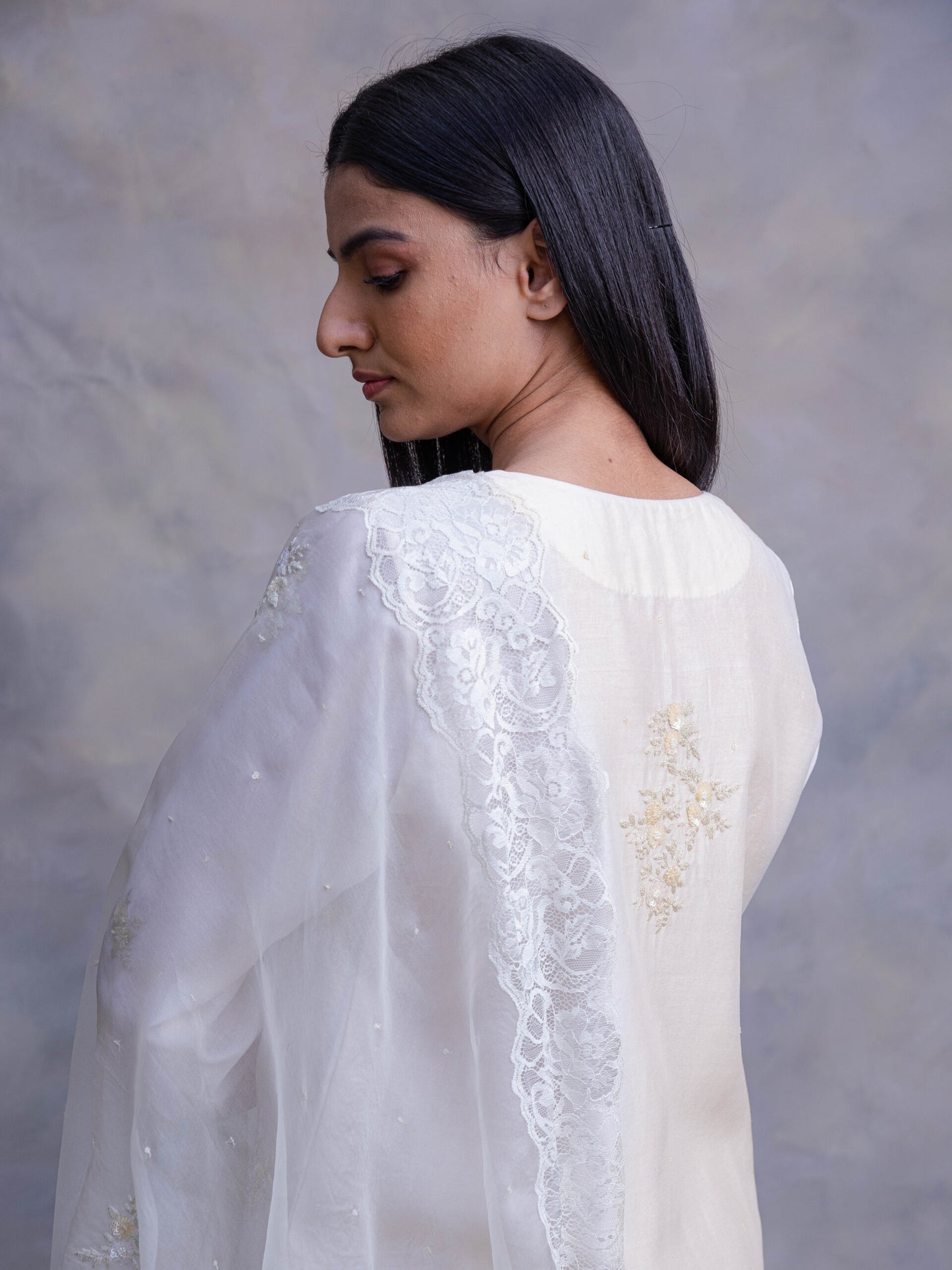 Bahaar-afshaaN